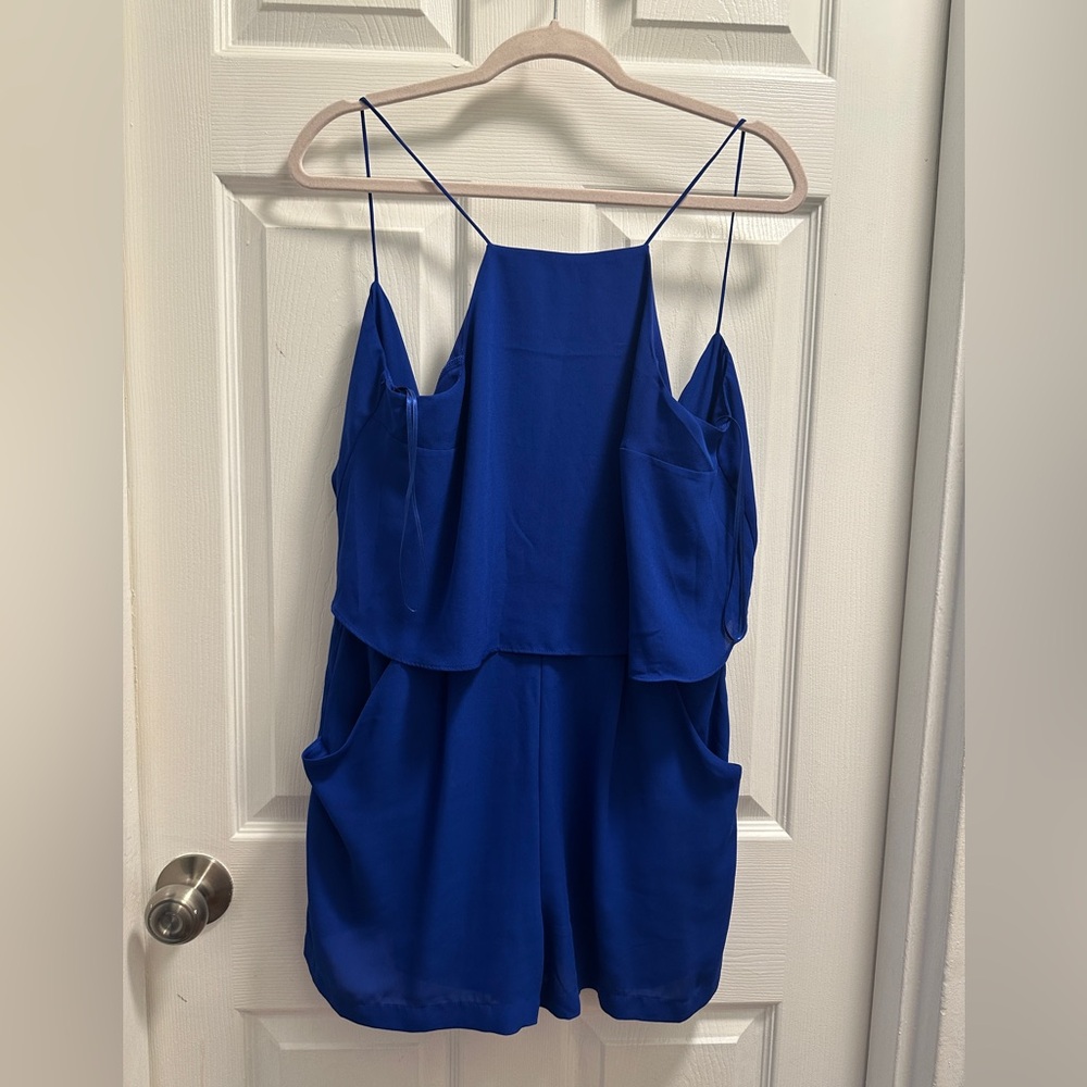 Express Vibrant Blue Garment